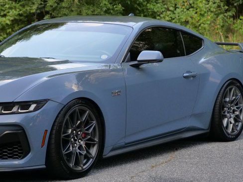 Used 2024 Ford Mustang GT Premium w/ GT Performance Package RWD image 35