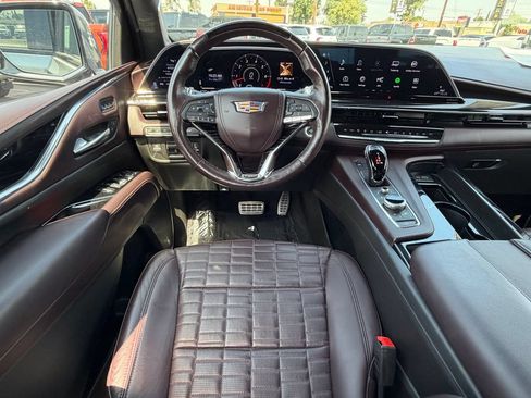 Used 2024 Cadillac Escalade V AWD/4WD image 47