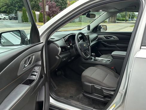 Used 2019 Chevrolet Traverse LS FWD image 23