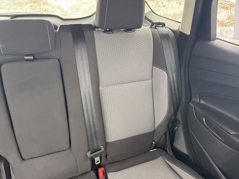 Used 2019 Ford Escape SE image 16