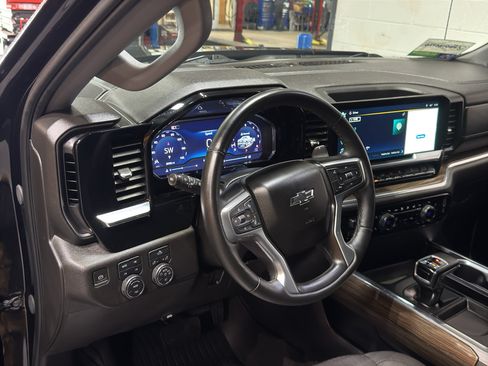 Used 2024 Chevrolet Silverado 1500 RST w/ Convenience Package II AWD/4WD image 20