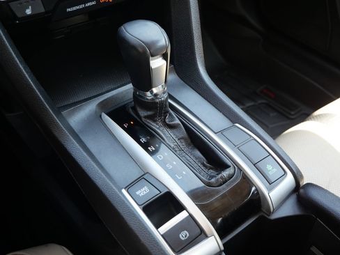 Used 2017 Honda Civic EX-L image 28