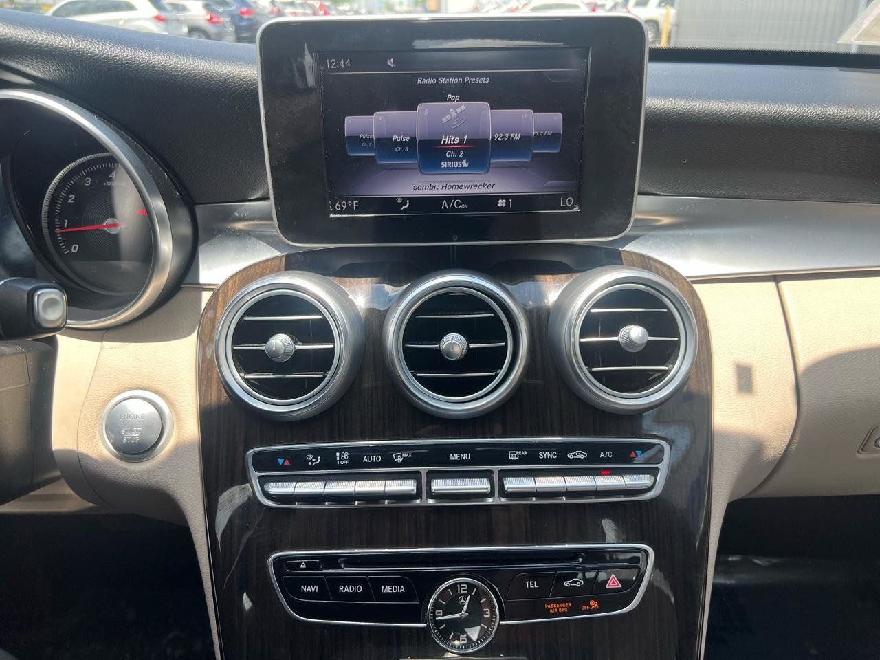 Used 2018 Mercedes-Benz C 300 4MATIC Sedan image 22