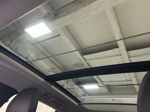 Certified 2025 Volvo V60 B5 Cross Country Plus image 19