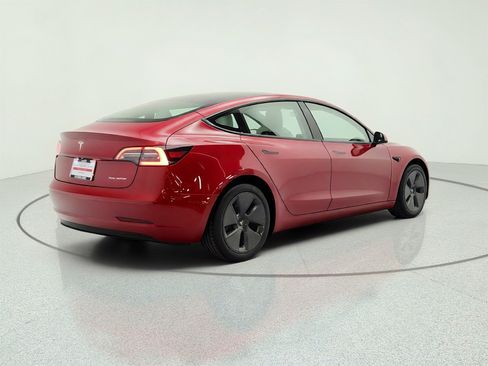 Used 2022 Tesla Model 3 Long Range AWD/4WD image 5