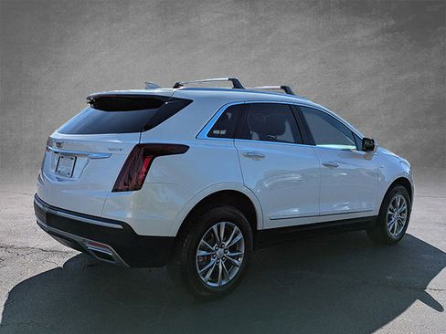 Certified 2022 Cadillac XT5 Premium Luxury image 6