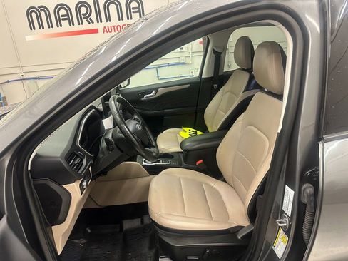 Used 2022 Ford Escape SEL w/ Technology Package image 22