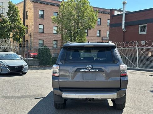 Used 2015 Toyota 4Runner Trail AWD/4WD image 5