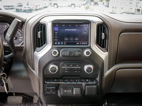 Used 2021 GMC Sierra 1500 SLE w/ Remote Start Package AWD/4WD image 18
