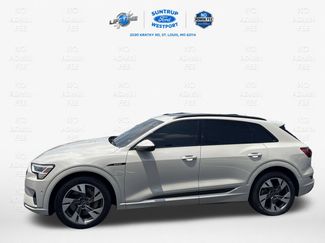 Used 2021 Audi e-tron Premium w/ Convenience Plus Package AWD/4WD video 2