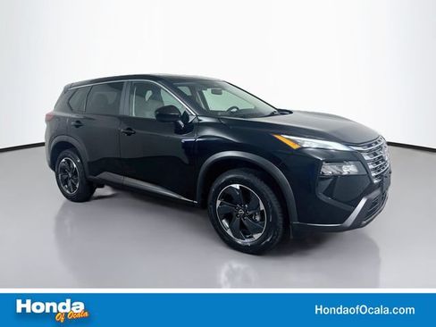 Used 2025 Nissan Rogue SV FWD image 1