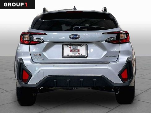 Used 2025 Subaru Crosstrek 2.5i Limited AWD/4WD image 5