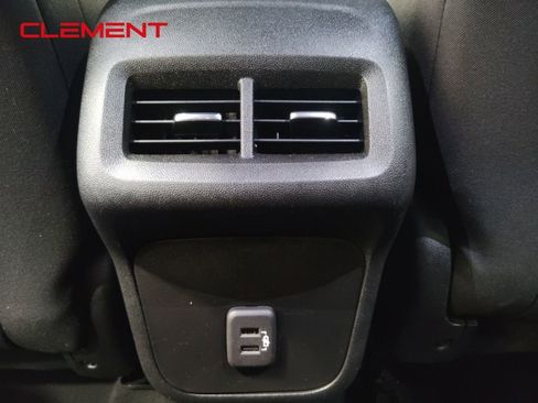 Used 2022 Chevrolet Equinox LT image 36