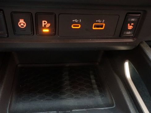 Used 2025 Nissan Frontier SV w/ SV Convenience Package AWD/4WD image 19