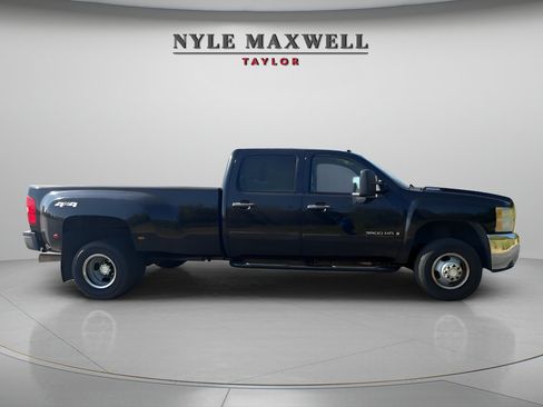 Used 2007 Chevrolet Silverado 3500 LT AWD/4WD image 3