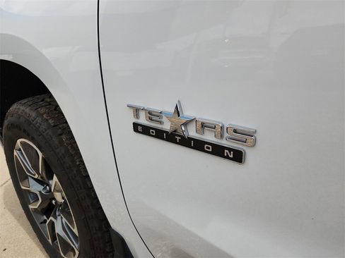 New 2025 Chevrolet Silverado 1500 LT image 9