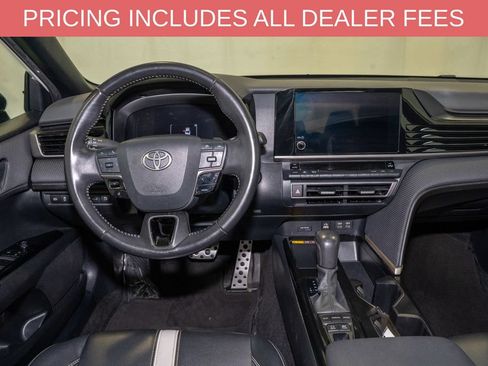 Used 2025 Toyota Camry SE FWD image 6