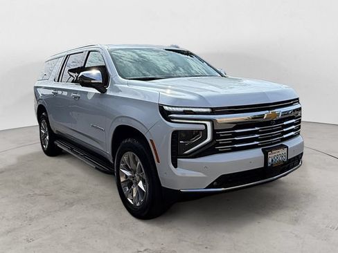 Certified 2026 Chevrolet Suburban Premier w/ Sun And Tow Package AWD/4WD image 3