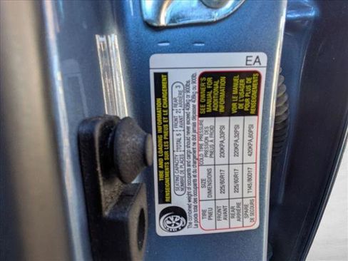 Certified 2024 Subaru Crosstrek 2.0i Premium image 22