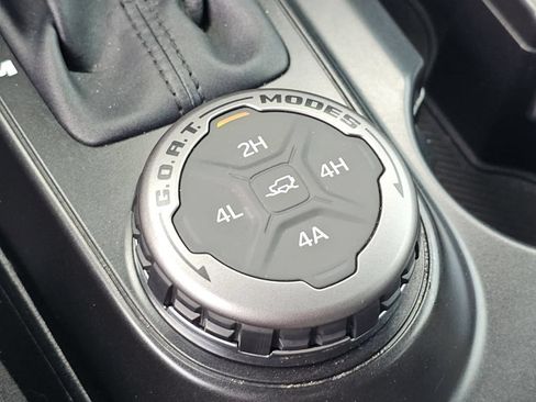 Used 2022 Ford Bronco Wildtrak AWD/4WD image 9