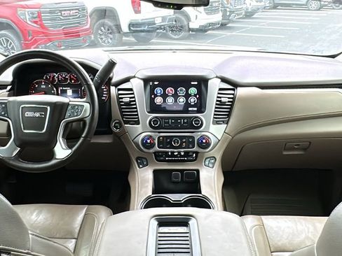 Used 2016 GMC Yukon SLT w/ Premium Edition image 10