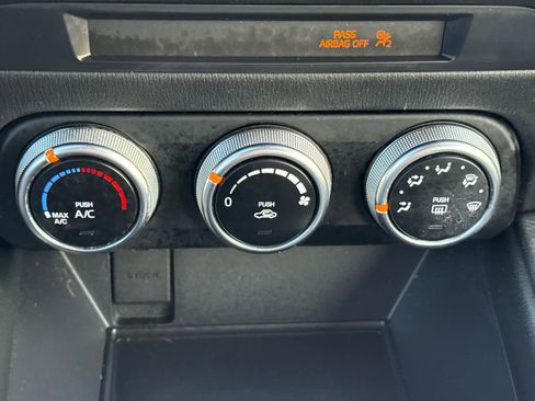 Used 2019 MAZDA CX-5 Sport image 18