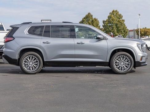 Used 2025 GMC Acadia Denali w/ LPO, Floor Liner Package image 5