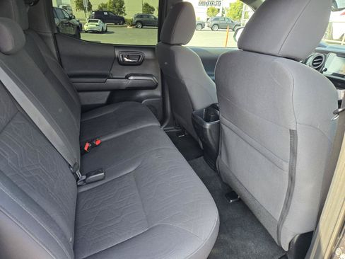 Used 2019 Toyota Tacoma TRD Off-Road w/ Technology Package RWD image 27