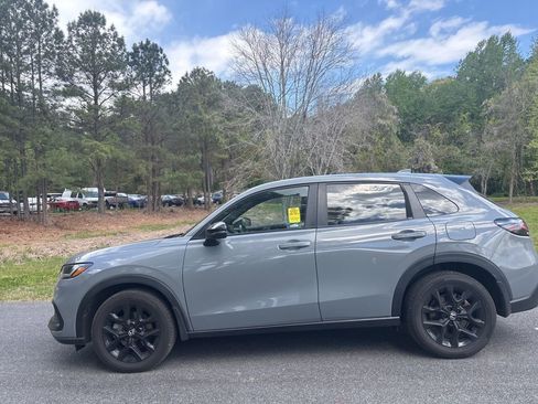 Used 2024 Honda HR-V Sport image 8