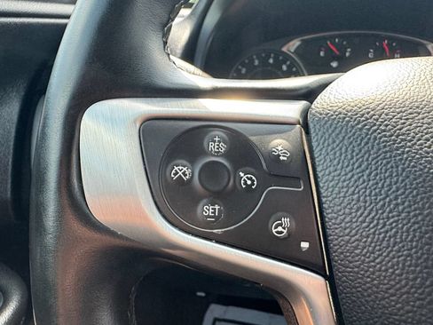 Used 2024 GMC Terrain SLT AWD/4WD image 13