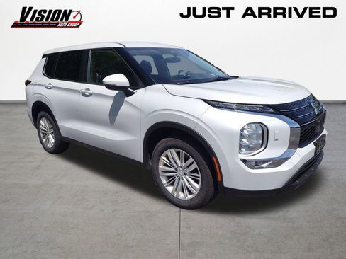 Used 2022 Mitsubishi Outlander ES AWD/4WD image 7
