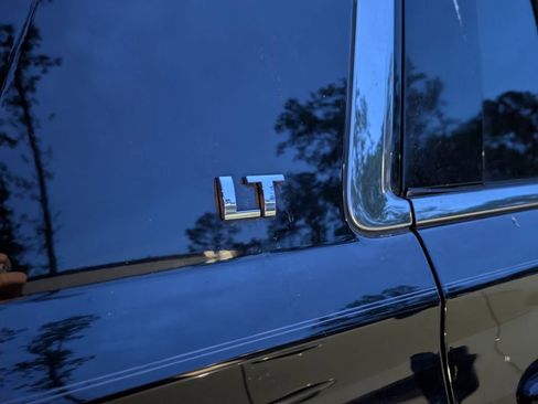 Used 2016 Chevrolet Tahoe LT image 8