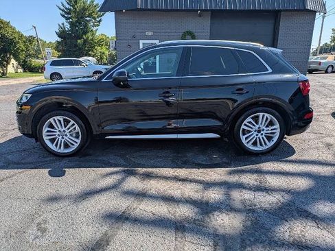 Used 2018 Audi Q5 2.0T Premium Plus w/ Premium Plus Package AWD/4WD image 3