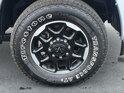 Used 2026 RAM 2500 Laramie AWD/4WD image 11
