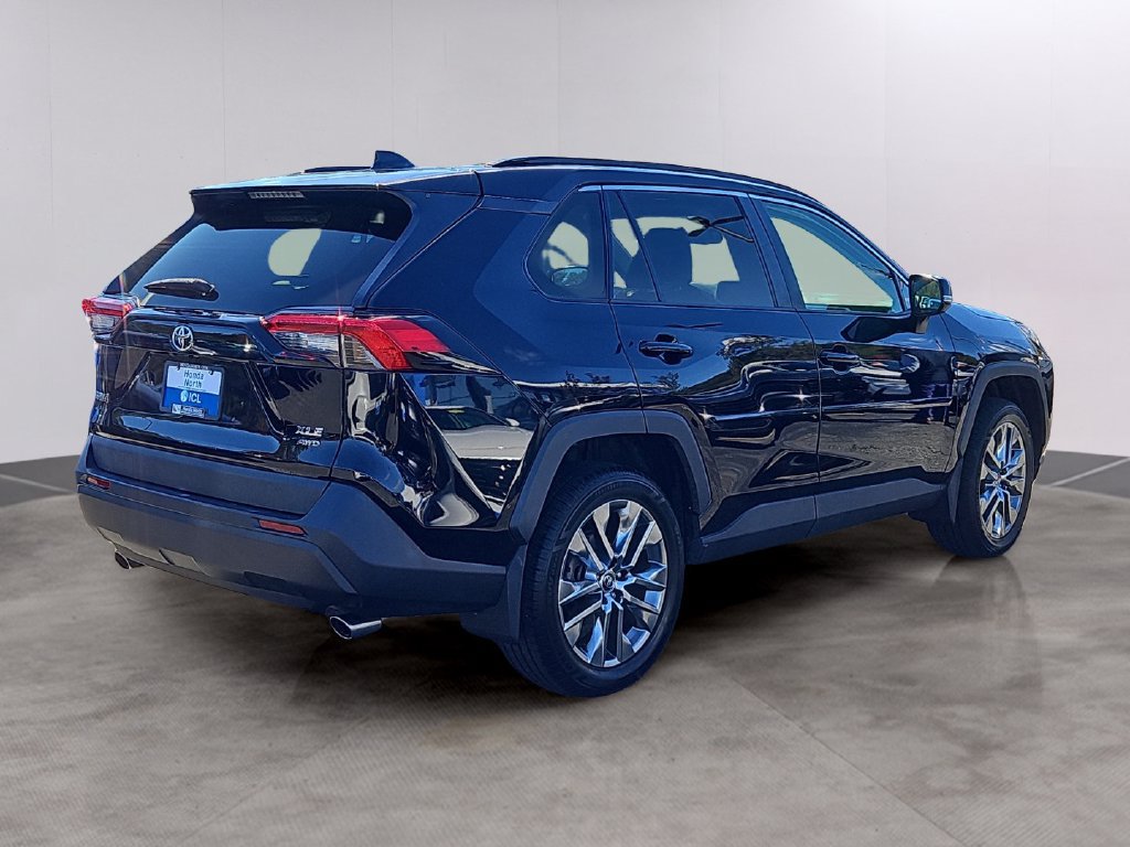 Used 2020 Toyota RAV4 XLE Premium AWD/4WD image 3