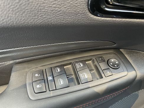 Certified 2025 Dodge Durango GT image 14