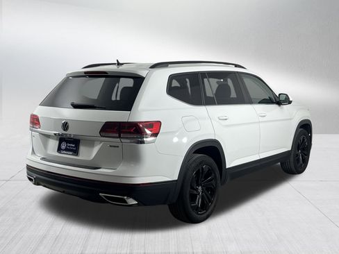 Certified 2023 Volkswagen Atlas SE w/ Black Wheel Package image 7