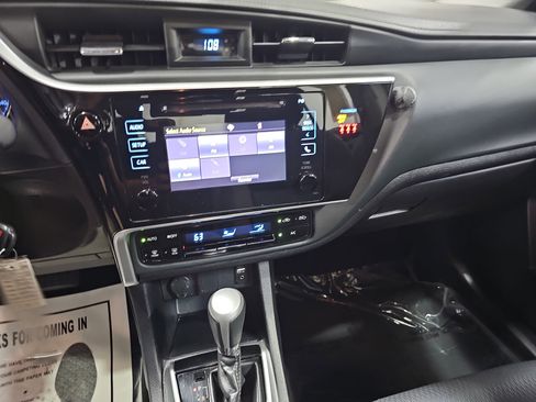 Used 2019 Toyota Corolla LE w/ Body Protection Package image 20