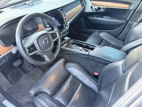 Used 2018 Volvo S90 T6 Inscription image 5