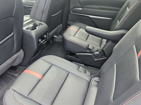 New 2026 Chevrolet Traverse RS FWD image 13