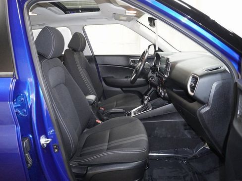 Certified 2023 Hyundai Venue SEL image 13