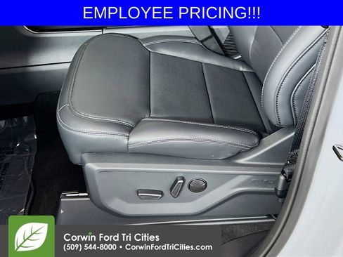 New 2026 Ford Expedition Platinum w/ Stealth Performance Package AWD/4WD image 25