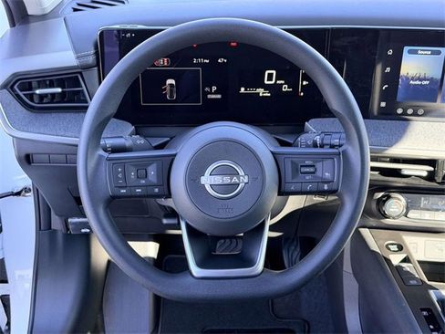 New 2026 Nissan Kicks SV image 18