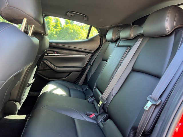 Used 2019 MAZDA MAZDA3 Hatchback w/ Preferred Package FWD image 15