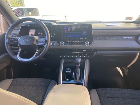 Used 2024 Chevrolet Colorado ZR2 image 20