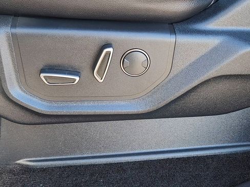 Used 2018 Ford F150 Raptor w/ Equipment Group 802A Luxury image 8