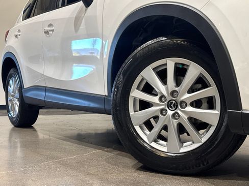 Used 2016 MAZDA CX-5 Touring FWD image 3