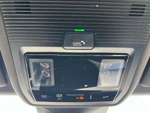 Used 2024 Volkswagen ID.4 2WD image 24