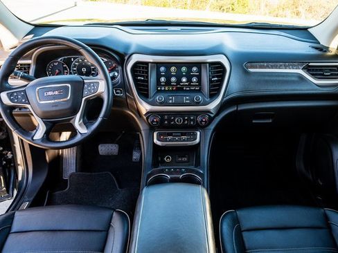 Used 2020 GMC Acadia Denali w/ Technology Package image 8