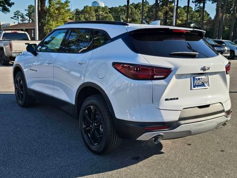 New 2026 Chevrolet Blazer LT image 3